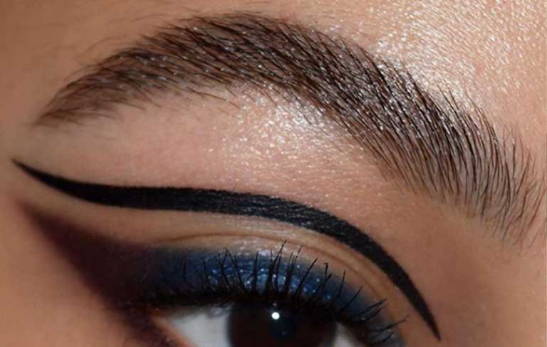 Eyebrows Tips and Tricks - The Guide to At-Home Brows